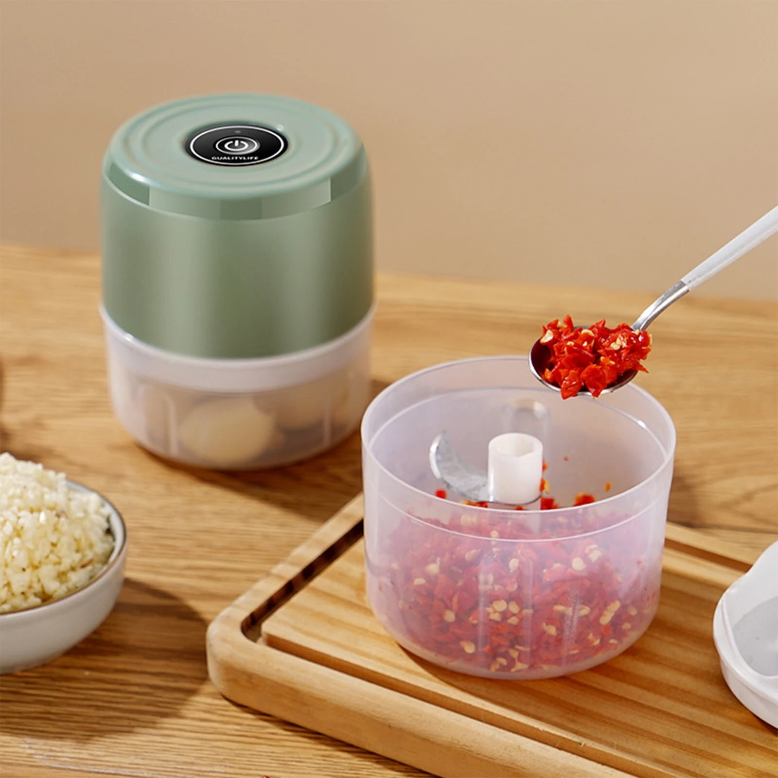 100ML Multifunctional Garlic Grinder Mini Garlic Paste Machine Household Electric Garlic Pounder Garlic Press Baby Food Processor — view 5