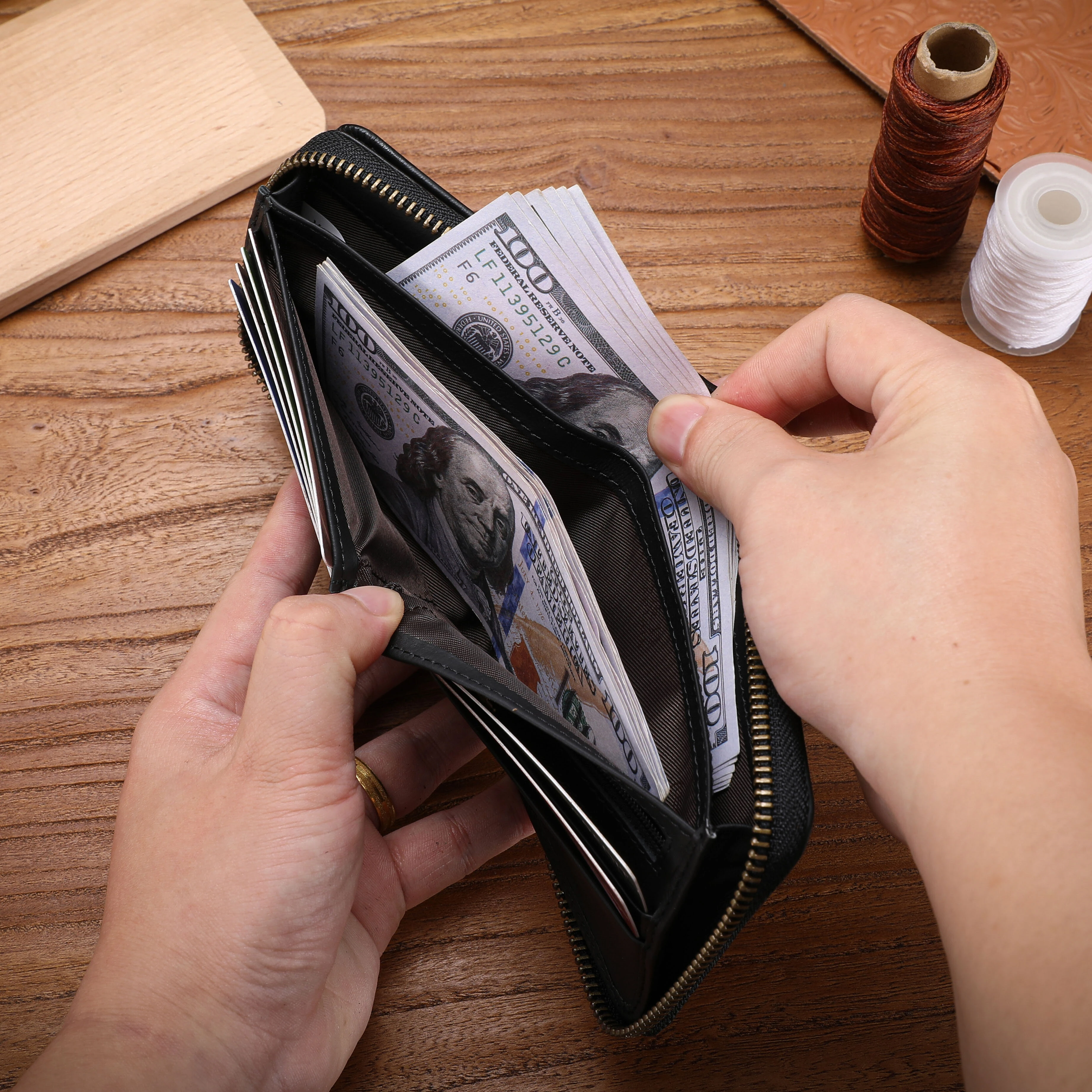 BULLCAPTAIN Men Short Wallet RFID Blocking Card Holder Cowhide Coin Purse Retro Genuine Leather Clutch Zipper Male Money Bags — view 3