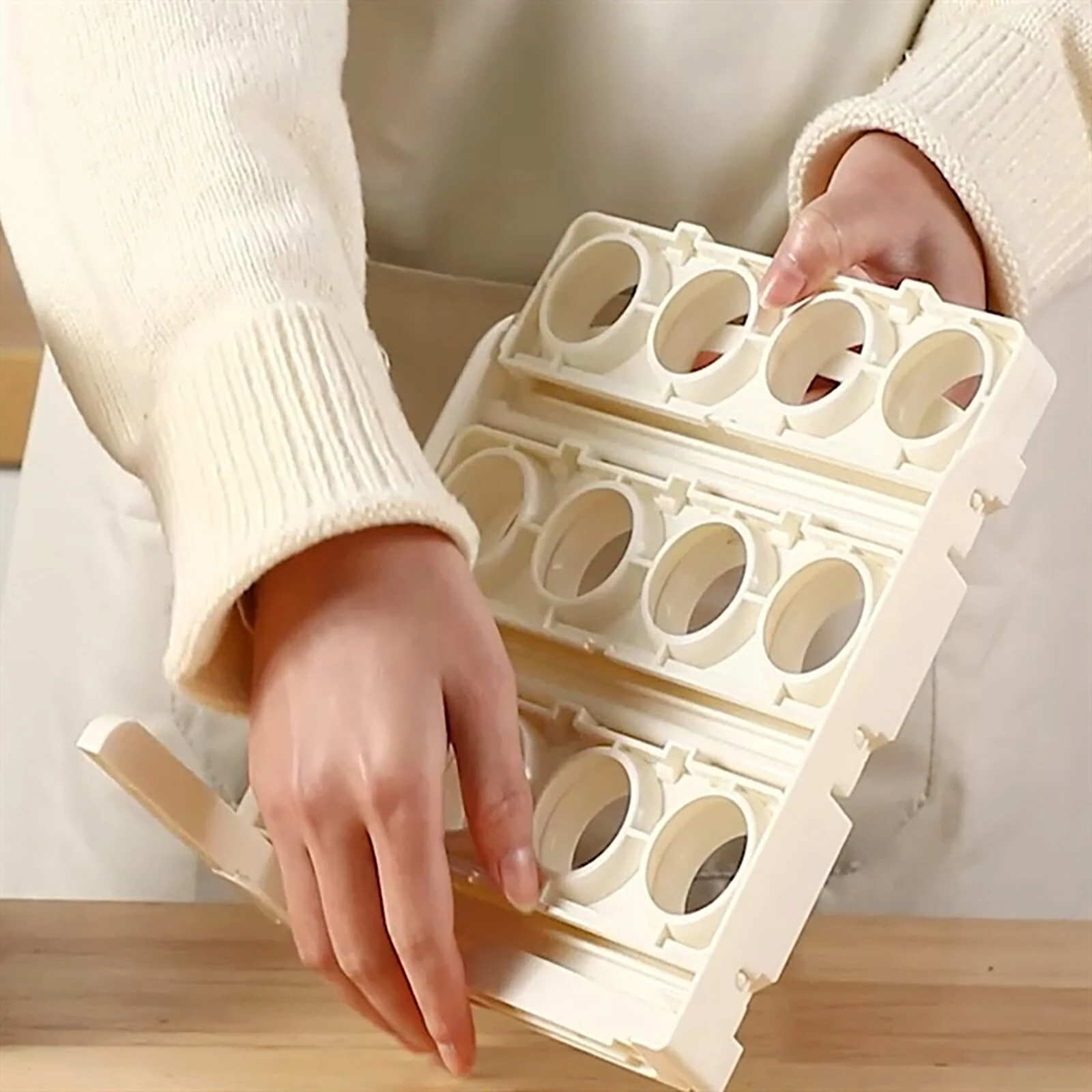 Multi-layer Foldable Anti-drop Egg Organizer Tray with Lid and Handle Egg Holder For Refrigerator-Stackable Egg Storage Container for  24 Eggs Refrigerator Door — view 6