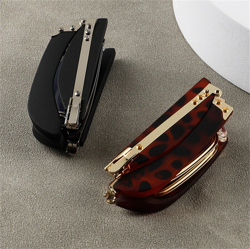 Pocket Folding Reading Glasses with Case Portable Anti-Blue Light Presbyopia Glasses Elderly Eyewear Eyeglasses — view 5