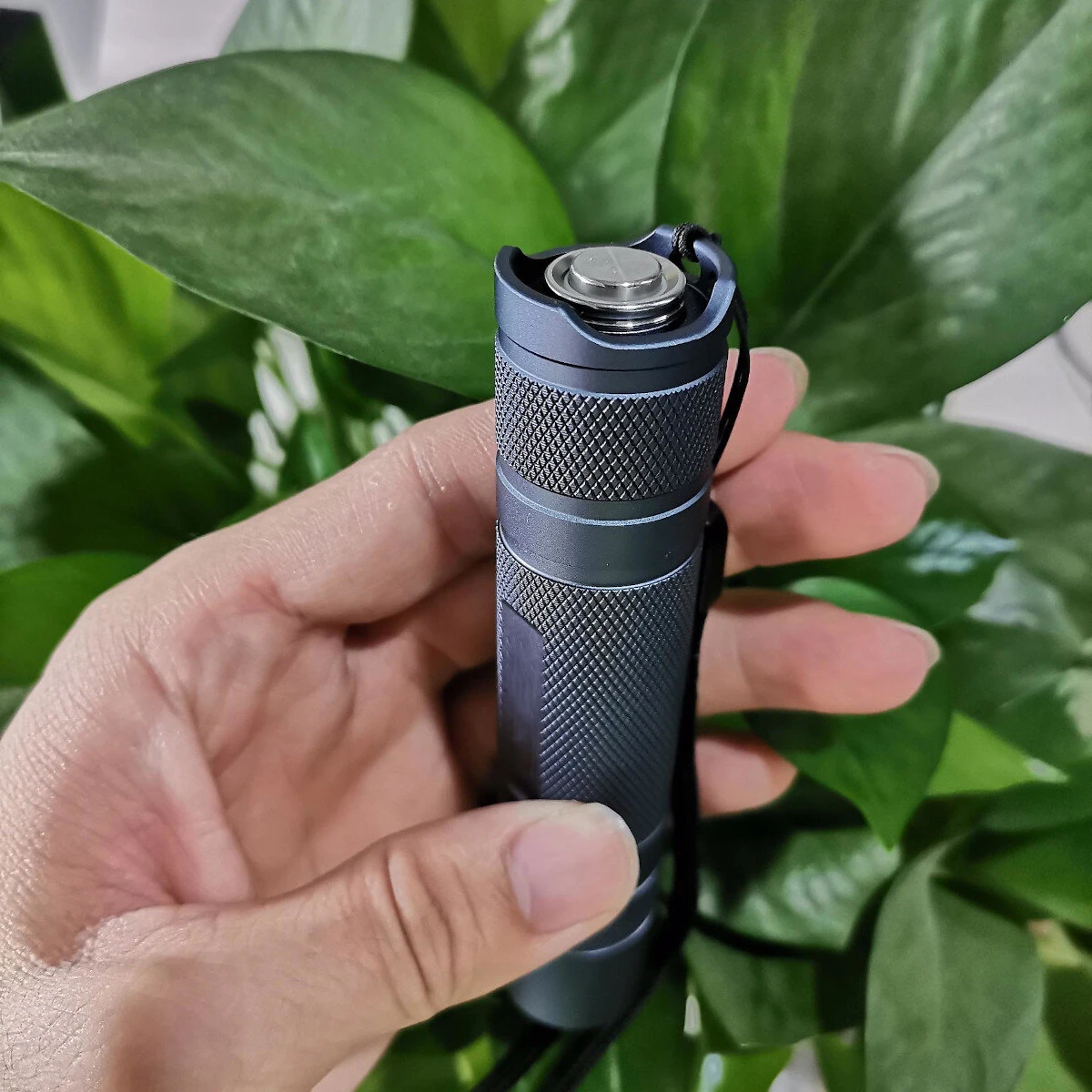 SEEKNITE ST02 SST20 1200lm 4000K 18650 Tactical Flashlight S2+/S2 Temperature Protection Management LED Mini Torch — view 7