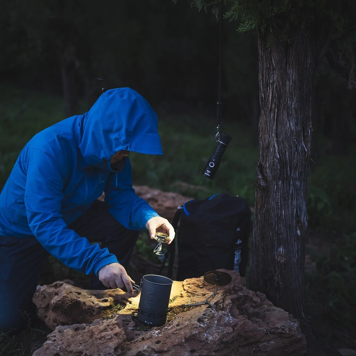 Weltool F5 4600LM High Lumen Flashlight 7000mAh 26650 Battery 342M Beam Distance IP67 Waterproof USB Rechargeable Tactical Light — view 6