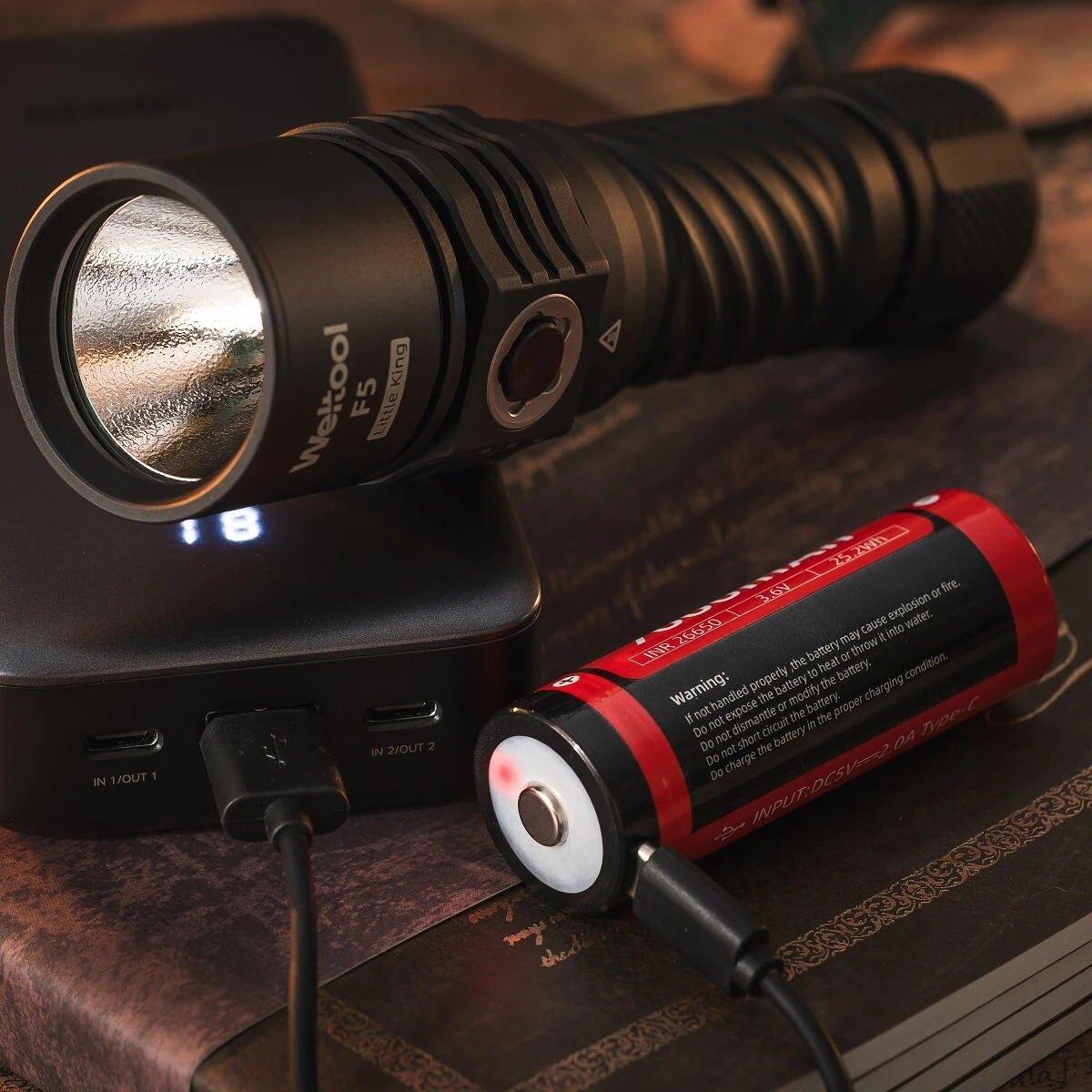 Weltool F5 4600LM High Lumen Flashlight 7000mAh 26650 Battery 342M Beam Distance IP67 Waterproof USB Rechargeable Tactical Light — view 8