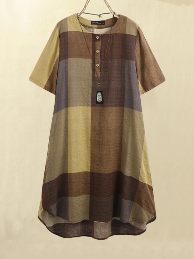 Women Vintage Plaid Print Button Front O-Neck Short Sleeve Loose Casual Shirt Dress With Pocket — view 2