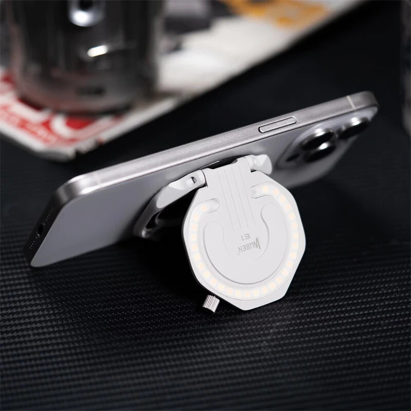 WUBEN E1 300 Lumens LED Photography Selfie Light for Phone Outdoor Camping 3 Light Modes Rechargeable Magnetic Portable Ring Fill Light EDC Mini Keychain Flashlight — view 5